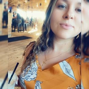 Meet your Posher, Juliana